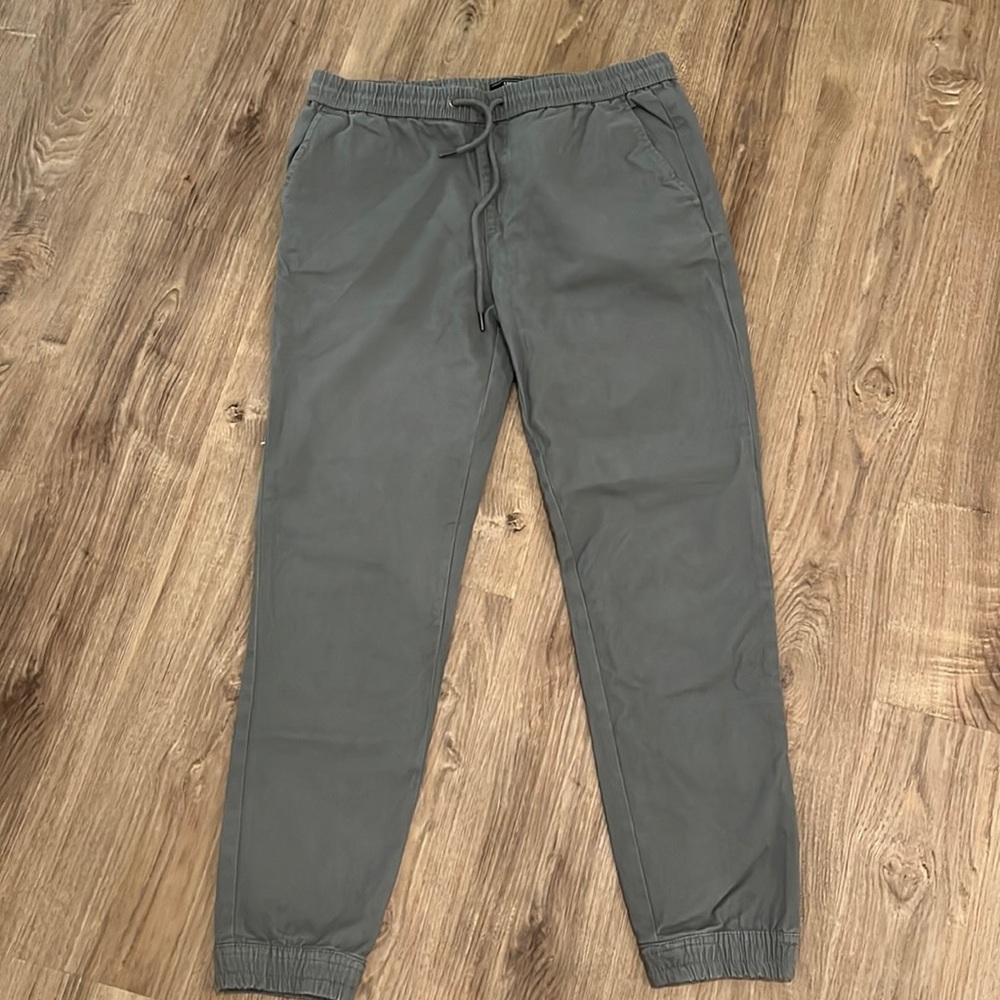 Men’s size medium gray pants from forever 21